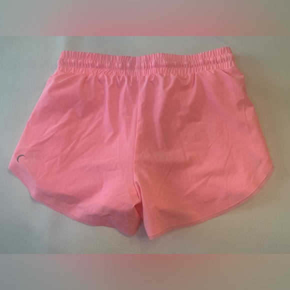 NWOT ZYIA ACTIVE Women’s Pink FLOW SHORTS Size small Lined Scallop Hem (i) - Picture 5 of 8